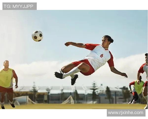 超级好踢的足球明星们如何在赛场上展现他们的独特魅力与技巧